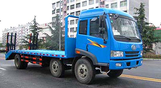  解放小三軸平板運輸車 