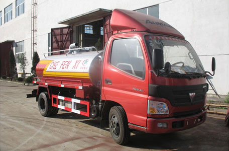 歐曼單橋吸糞車(chē)