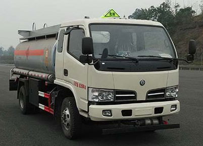 7.6方排半加油車(國(guó)五)