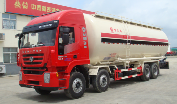 40方紅巖8X4散裝水泥罐車(chē)