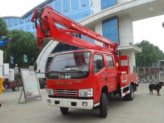 東風(fēng)多利卡高空作業(yè)車
