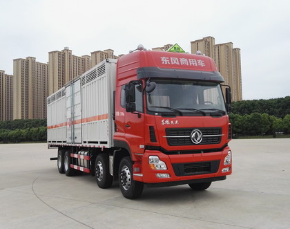 東風(fēng)天龍腐蝕性物品廂式運輸車 